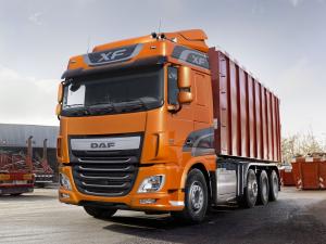 DAF XF 460 8x2 FAK Space Cab